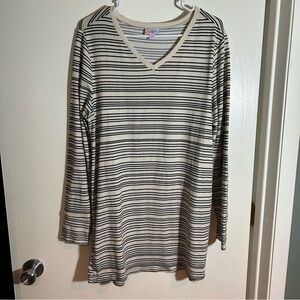 Lularoe striped long sleeve top‎ medium